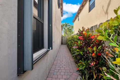 3785 NE 2nd Street Homestead FL 33033