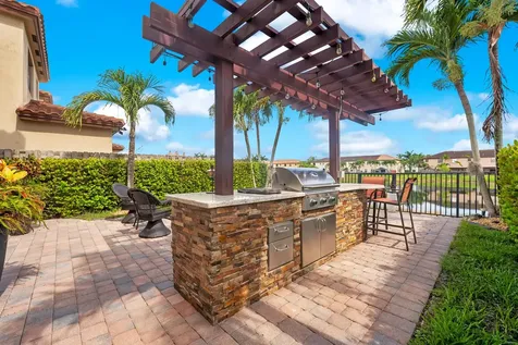 3785 NE 2nd Street Homestead FL 33033