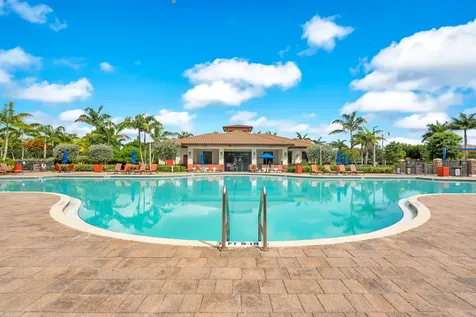 3785 NE 2nd Street Homestead FL 33033