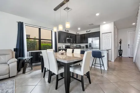 3785 NE 2nd Street Homestead FL 33033