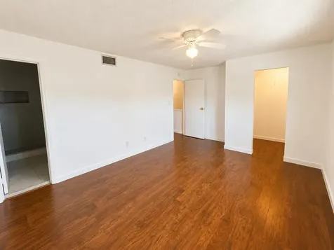 5728 5728 Blueberry Ct, Unit #38 Circle Lauderhill FL 33313