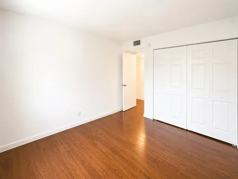 5728 5728 Blueberry Ct, Unit #38 Circle Lauderhill FL 33313