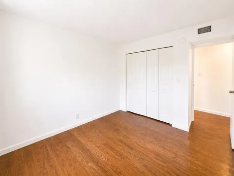 5728 5728 Blueberry Ct, Unit #38 Circle Lauderhill FL 33313