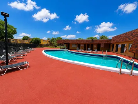 5728 5728 Blueberry Ct, Unit #38 Circle Lauderhill FL 33313