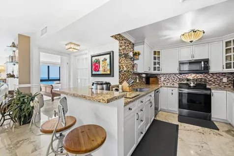 1500 S Ocean Drive Hollywood FL 33019