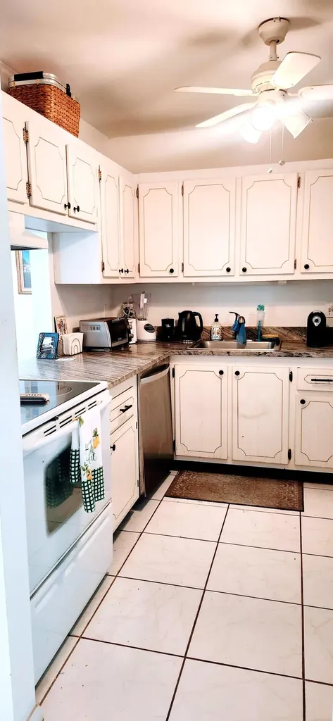 1516 S Lakeside Drive Lake Worth Beach FL 33460