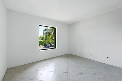 617 Sea Pine Way Greenacres FL 33415