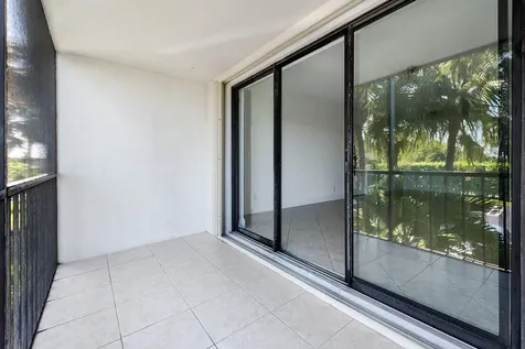 617 Sea Pine Way Greenacres FL 33415