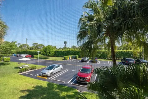 617 Sea Pine Way Greenacres FL 33415