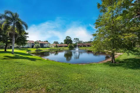 617 Sea Pine Way Greenacres FL 33415