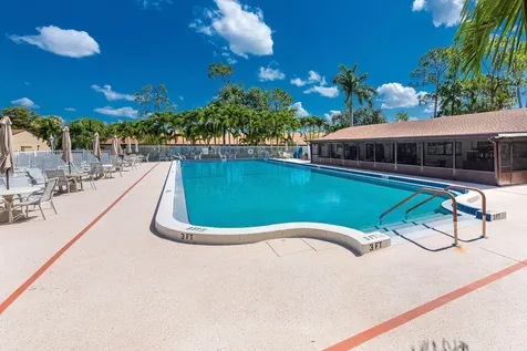 617 Sea Pine Way Greenacres FL 33415