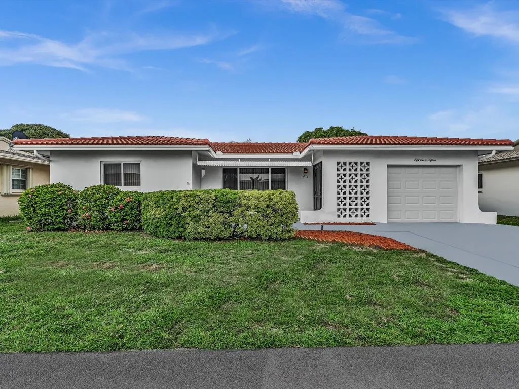 5715 NW 86th Avenue Tamarac FL 33321