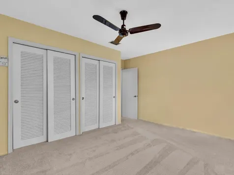 5715 NW 86th Avenue Tamarac FL 33321