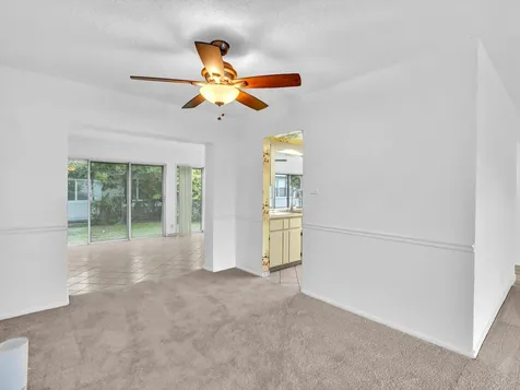 5715 NW 86th Avenue Tamarac FL 33321