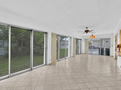 5715 NW 86th Avenue Tamarac FL 33321