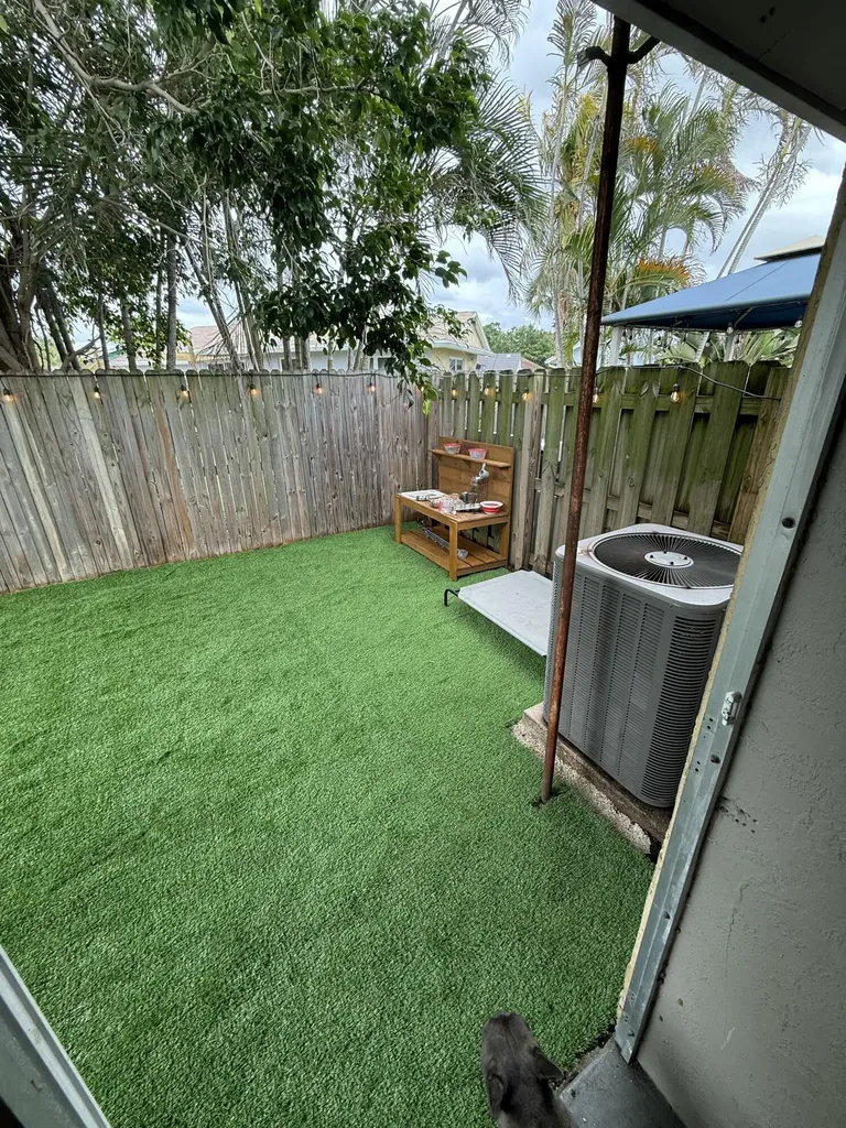 9128 Roan Lane West Palm Beach FL 33403