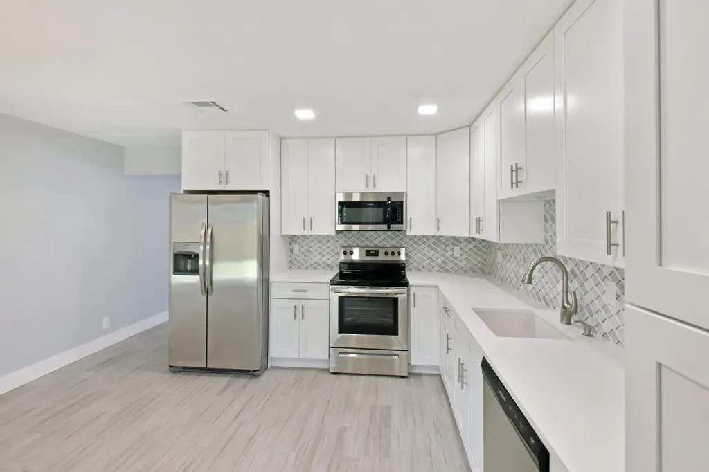 9128 Roan Lane West Palm Beach FL 33403