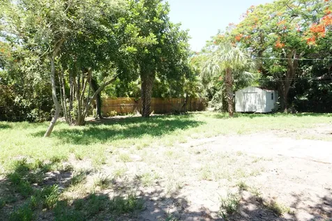 310 SW 1st Avenue Boynton Beach FL 33435