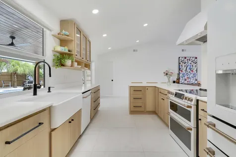 30 Chestnut Trail Tequesta FL 33469