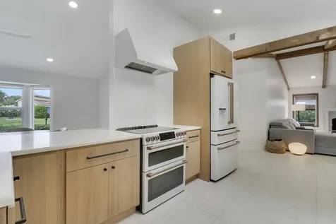 30 Chestnut Trail Tequesta FL 33469