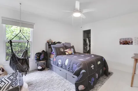 30 Chestnut Trail Tequesta FL 33469