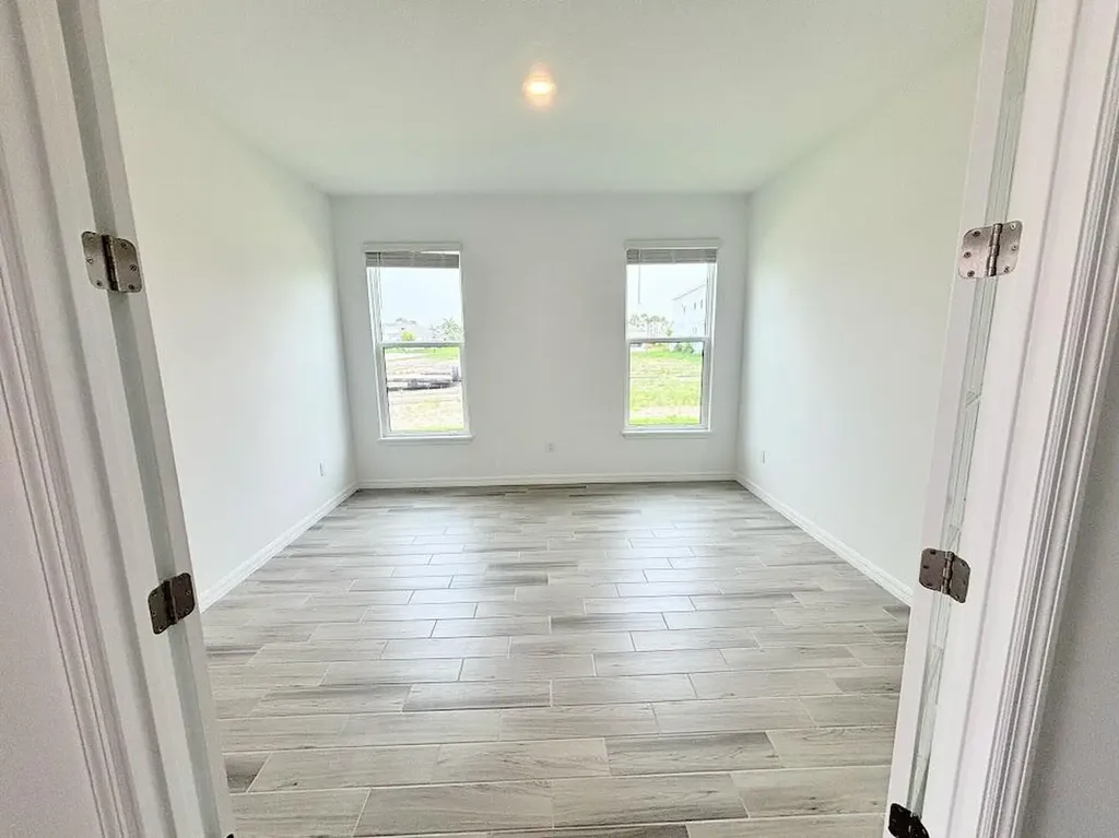 9299 SW Lorenzo Way Port St Lucie FL 34987