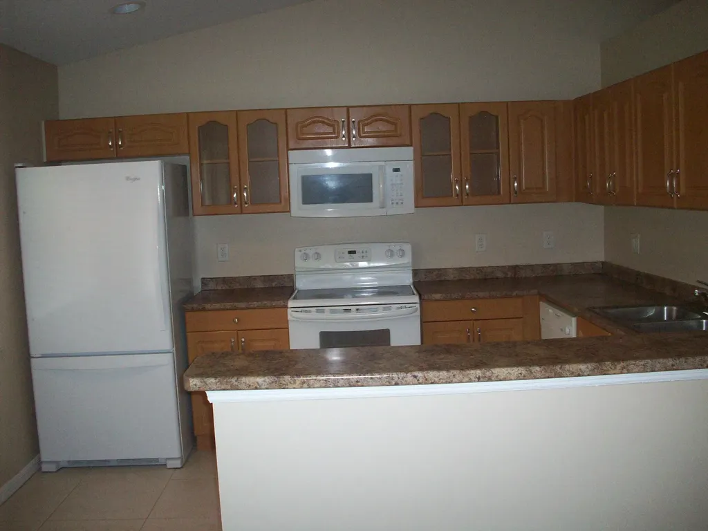 1862 SW Grant Avenue Port St Lucie FL 34953