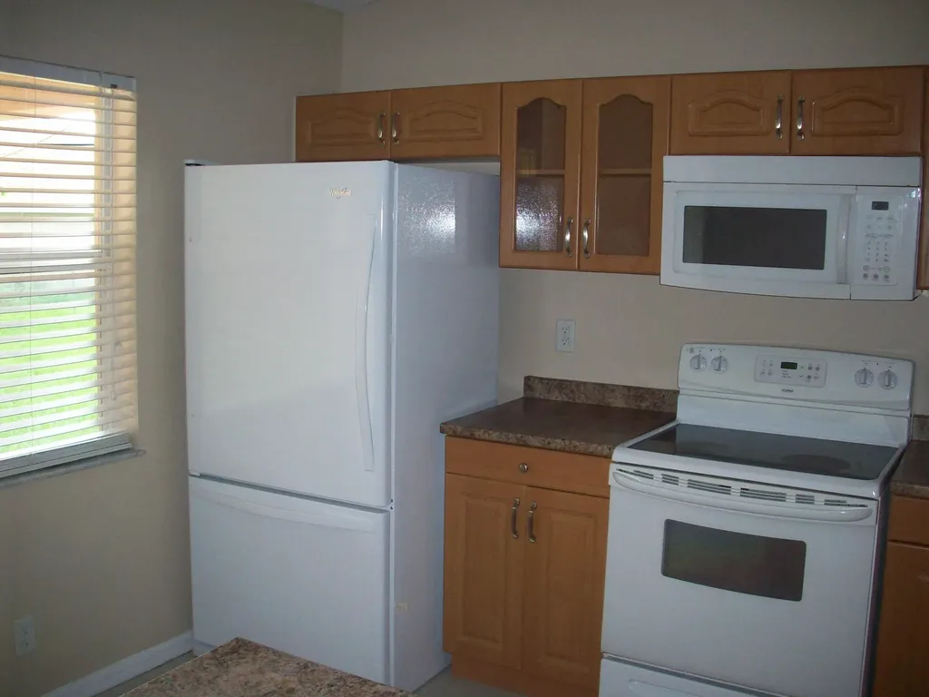 1862 SW Grant Avenue Port St Lucie FL 34953