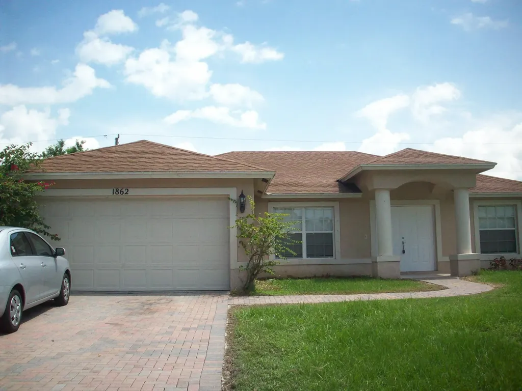 1862 SW Grant Avenue Port St Lucie FL 34953