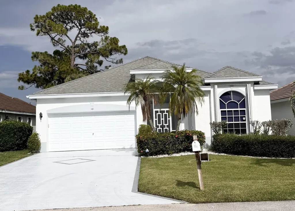 101 Meadowlands Drive Royal Palm Beach FL 33411