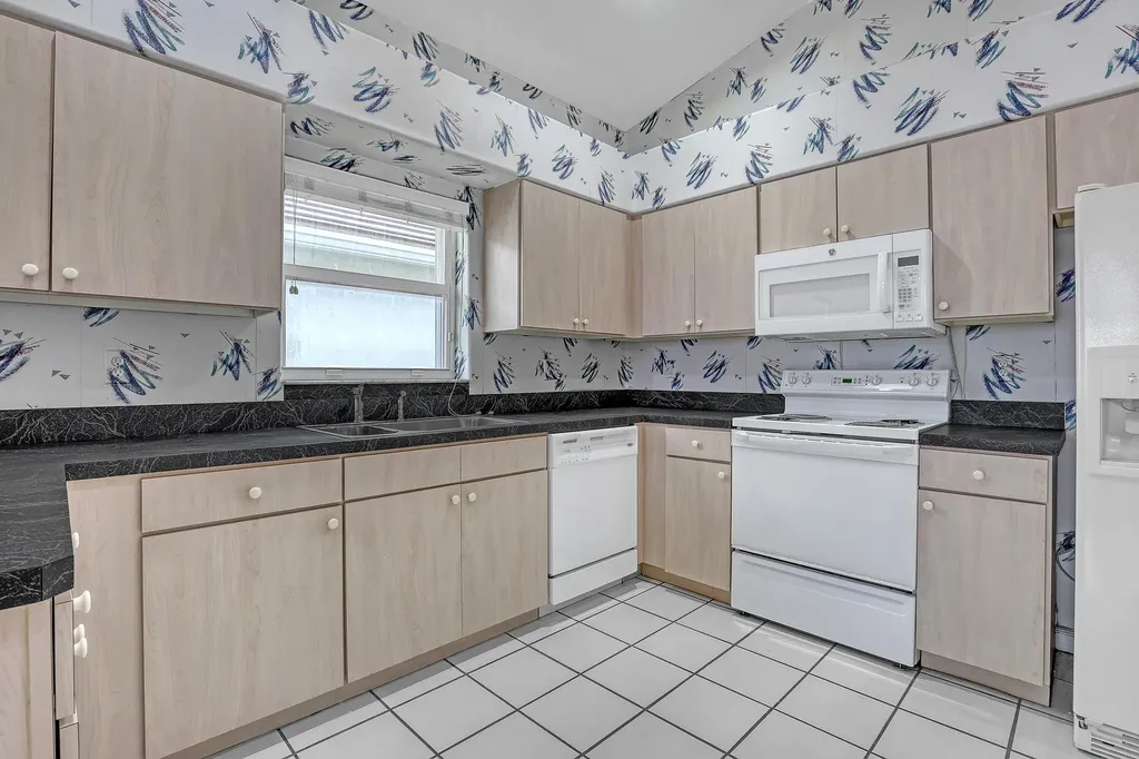 101 Meadowlands Drive Royal Palm Beach FL 33411