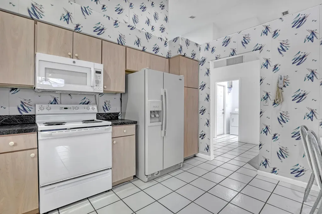 101 Meadowlands Drive Royal Palm Beach FL 33411