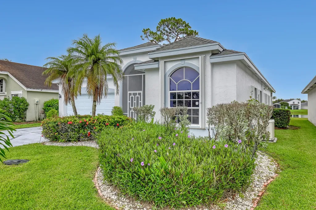 101 Meadowlands Drive Royal Palm Beach FL 33411
