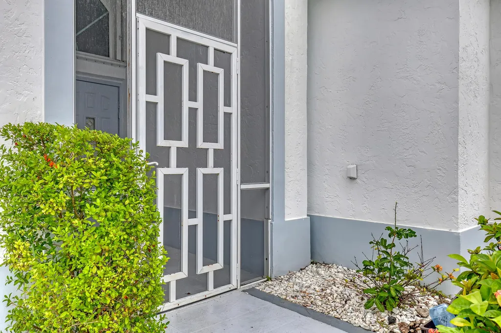 101 Meadowlands Drive Royal Palm Beach FL 33411