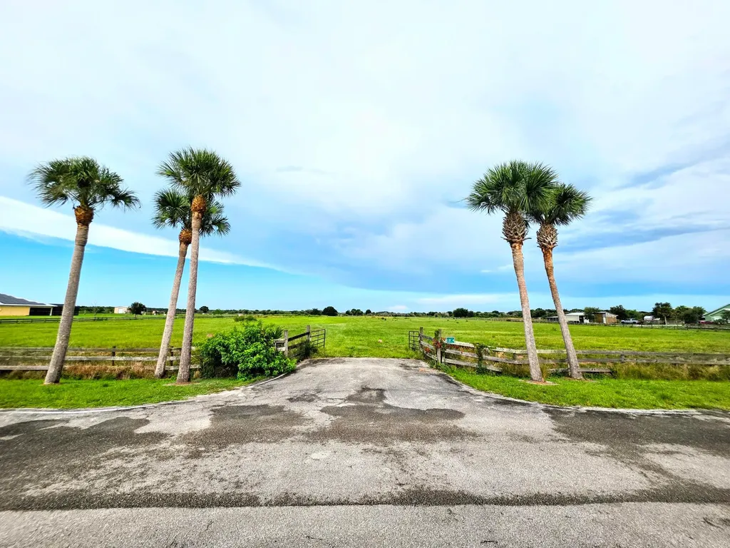 4 Sneed Road Fort Pierce FL 34945