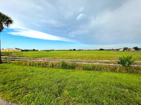4 Sneed Road Fort Pierce FL 34945