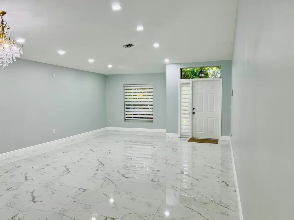 11534 NW 4th Manor Coral Springs FL 33071
