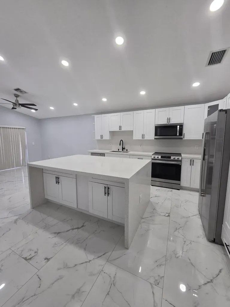 11534 NW 4th Manor Coral Springs FL 33071