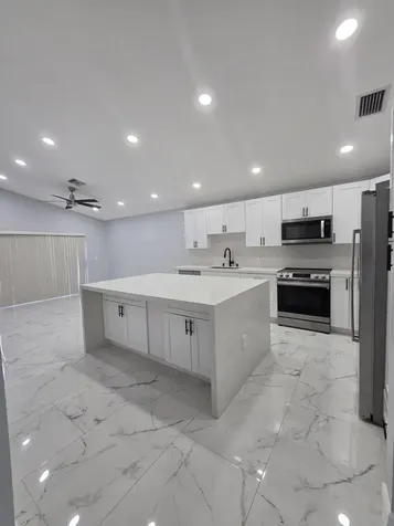 11534 NW 4th Manor Coral Springs FL 33071