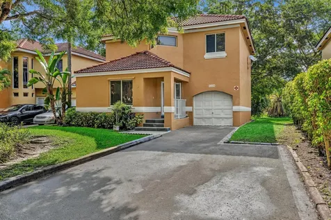 11251 Lakeview Drive Coral Springs FL 33071