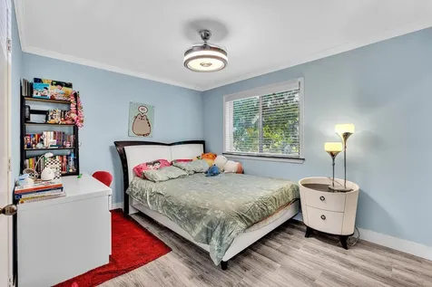 11251 Lakeview Drive Coral Springs FL 33071