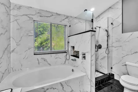 11251 Lakeview Drive Coral Springs FL 33071