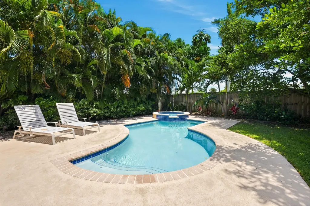 1222 SW 5th Street Boca Raton FL 33486