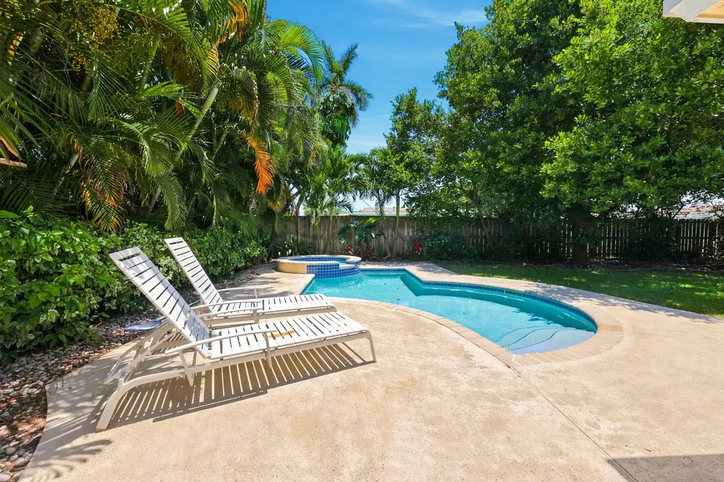 1222 SW 5th Street Boca Raton FL 33486