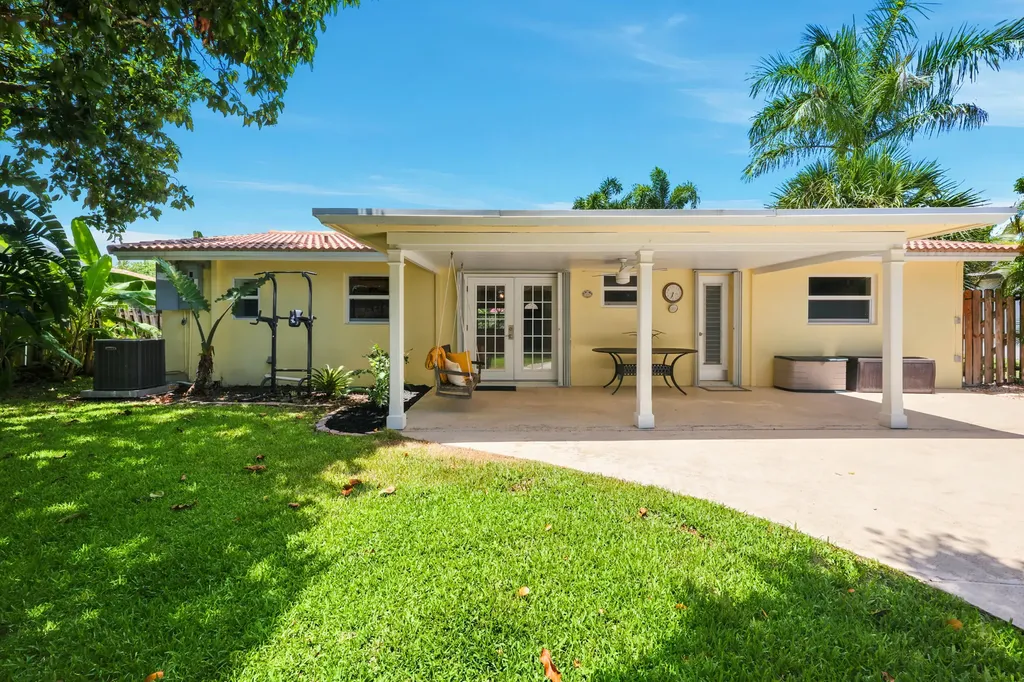 1222 SW 5th Street Boca Raton FL 33486