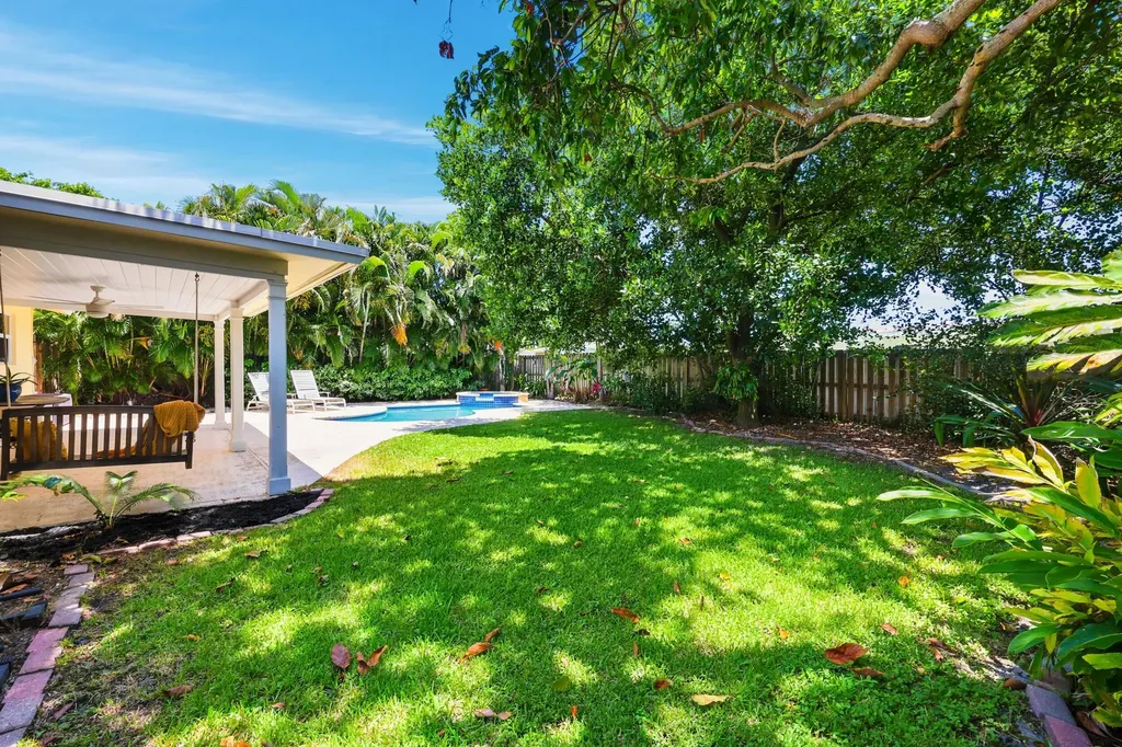 1222 SW 5th Street Boca Raton FL 33486