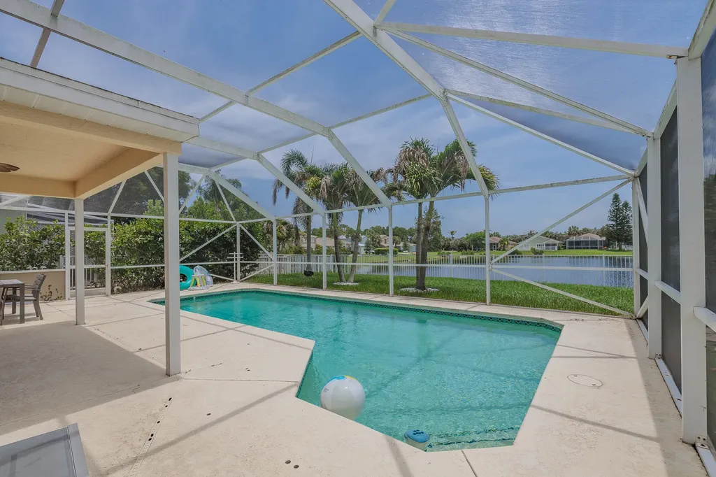 4716 SE Winter Haven Court Stuart FL 34997