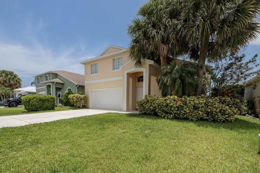 4716 SE Winter Haven Court Stuart FL 34997