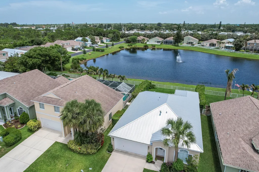 4716 SE Winter Haven Court Stuart FL 34997