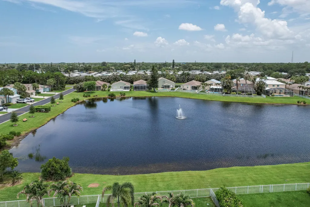 4716 SE Winter Haven Court Stuart FL 34997
